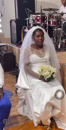 Embarquez dans le monde d'Emma, la fille de Dieu