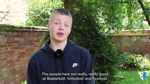 From sports like football and basketball, to mug painting, cooking, and punting, we offer a wide variety of fun and exciting activities for students to take part in after class during the summer. 🏀 We asked three of our Summer Teen students on the Science and Experiments course what they thought about the range of activities. Hear from Isabela, from Brazil, Mikolaj, from Poland, and Povilas, from Lithuania ⬇️ #StudentVoices #StudentInterview #VoxPop #SummerCourse #SummerSchool #StClaresOxford #