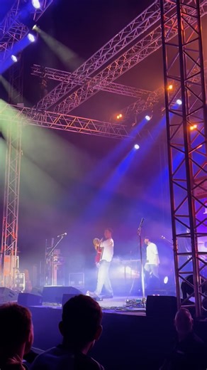 16K views · 202 reactions | Diamonds & Roses  Kingfishr Dolans Limerick Live at the Docklands, Limerick | Live 95 | Facebook