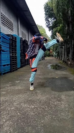 shuffledancetutorial #tuzelitydance #tuzelity #dance #footwork #shuffledancer #shuffledance