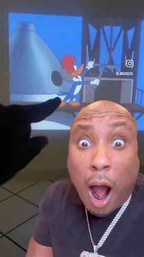 Homemade phone projector hack 🔥