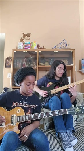 Back and forth 🎸🎶 Behind the scenes of our Megadeth "She Wolf" guitar harmony cover 🎶🎸