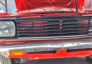 "Restauración Datsun 1200: Reviving a Classic Car" En este video, únete a nosotros mientras nos embarcamos en el viaje de restaurar un Datsun 1200 clásico. Desde la eliminación del óxido hasta la revisión del motor, sea testigo de la transformación de esta belleza antigua a su antigua gloria. Si es un entusiasta de los automóviles o simplemente aprecia la artesanía de una época pasada, este proyecto de restauración seguramente cautivará su atención. Suscríbase a nuestro canal para obtener más co