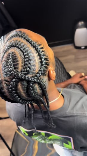 Freestyle Braids: Unique Styles in Los Angeles