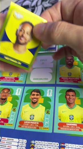 Tutorial on how to line up World Cup stickers #stickerbook #worldcupalbum #stickers