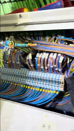 Instalación y conexión de cuadro eléctrico principal Main Electrical Panel Installation a Connection