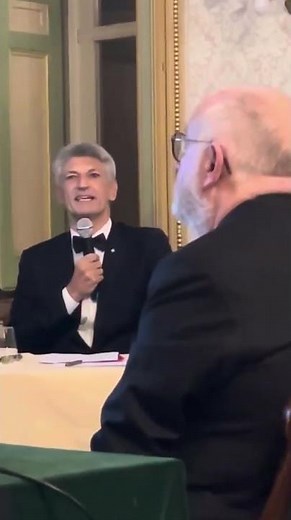 Falsi regni e passaporti diplomatici