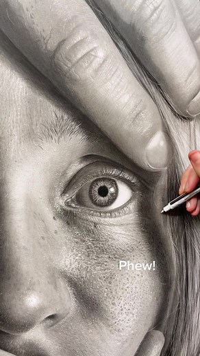 When there’s a hair in your eye amirite ✍️#eye #drawinghair #eteportraits #draw #drawing #pencil #art #hyperreal #hyperrealism #pencildrawing #precision #photorealism