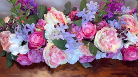 Lilac and Rose Table Centerpiece - Etsy