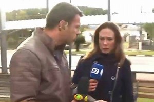 Band se manifesta após repórter empurrar jornalista da Record ao vivo