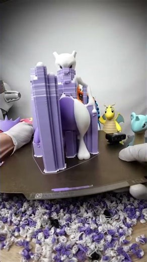 Enorme Mewtwo, impresso em 3D no laboratório! Impressão em 35 horas #3dprinting #timelapse