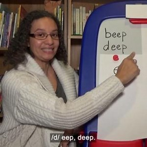 📚Let’s Learn with #NYCReads: Read Words with EE Don’t miss out on our fun-sized reading lessons in partnership with Thirteen WNET New York. Featuring NYC educator Anna Scretching-Cole. https://on.nyc.gov/42MLAsh | New York City Public Schools