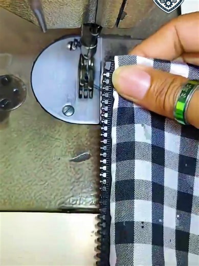 Zipper sewing technique that might be useful for you🧵🪡 #tips #ideas #trick #sewing #usa🇺🇸