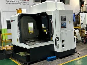 [Hot Item] Precision CNC Graphite Machine Engraving and Milling Cm-870c Beam Column Gantry Frame