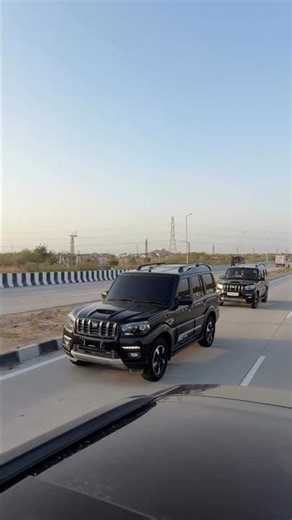 Yaar Anmulle, Scorpios Kaale! Highway Ride 🖤🐎 #punjabisong #scorpioclassic​Kaali Scorpio S11