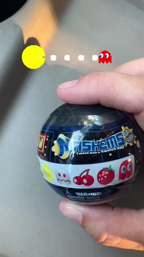 Arcade Toy Opening: Pacman Mashems & Blind Ball Series 2