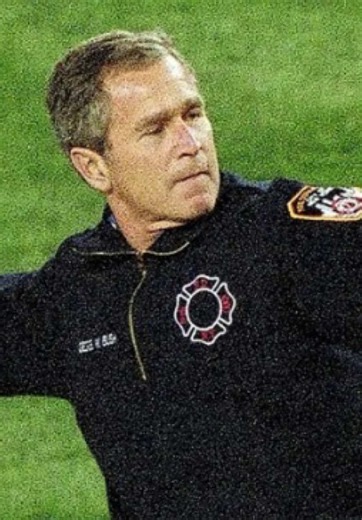 EL PITCHEO DE BUSH DESPUÉS DEL 9/11 🇺🇸 #GeorgeBush #Yankees #NYYankees #MLB #GrandesLigas