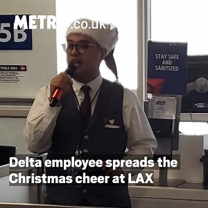 We all need a bit of festive cheer at the airport 🎅✈️ | Metro
