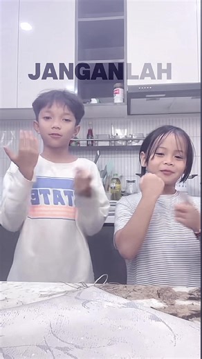 Exploring Jalal's Fans: Passion and Dedication