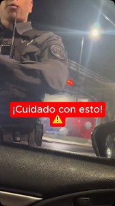🚨 ¿Sabes qué hacer si te para la policía? 😳 Aquí te explicamos qué hacer y qué NO hacer para evitar problemas. 📑 Hicimos una guía rápida con todo lo que necesitas saber si te detiene un oficial. 📝 Comenta “GUÍA” y te la mandamos. 👇🚔 #manejar #conducir #auto #autos #seguridad #salud #precaucion #coche #cuidado #amigo #amiga #amigos #familia #consejo #consejos #tips #policia #méxico | Momento Seguros