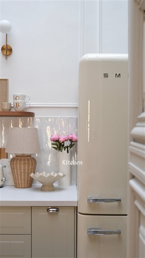 𝗢𝗽𝗵𝗲́𝗹𝗶𝗲 on Instagram: "Les travaux dans la cuisine avancent 🔨 Baptiste a presque terminé le cache radiateur, en tous cas assez afin d’installer prochainement cette sublime verrière signée @mobibam * Je vous montre bientôt le résultat 🥰 [c’est quand même long cette rénovation, déjà 2 ans 🙈] #kitchendecoration *Collab’"