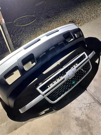 Silverado grill /bumper 03/07