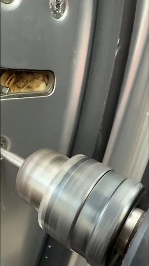 The only best way to replace the door lock of a Honda car. Benefits to all colleagues #four-wheel