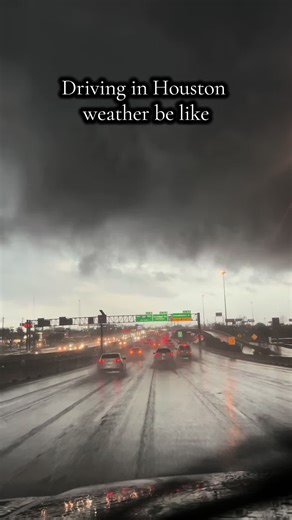 Driving in Houston weather be like… #houston #houstontexas #htx #houstonweather #thunderstorm