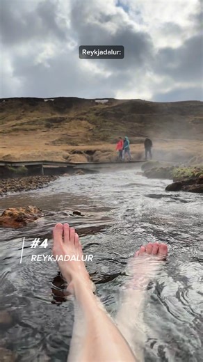 Looking for somewhere to pop the question in Iceland? 💕💍 Here are 5 places in Iceland that will fit perfectly for a romantic occasion 📍🫶 Plus, an unpredictable bonus that you might get to experience if you visit our beautiful country between the beginning of September and the end of March 🤩 No. 1: Hvammsvík Hot Springs 👙 No. 2: Kvernufoss 💦 No. 3: Jökulsárlón 🧊 No. 4: Reykjadalur 🥾 No. 5: Þórsmörk 🏔️ Bonus: Watch the video to find out 😉 | Guide to Iceland