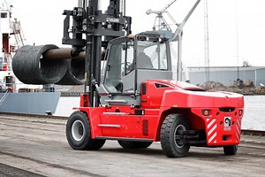Meet the new Kalmar Essential Range of forklifts, our newest range, freshly launched! This new range comprises 12 models with capacities ranging from 10 to 18 tons customisable with a variety of power, mast, cabin and safety options. Designed to exceed customer expectations and built for the most demanding lifting applications - a great addition to our existing range of forklifts! https://www.kalmarglobal.com/newsroom/press_releases/2017/kalmars-new-essential-range-of-forklifts-helps-customers-s