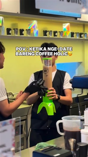 Sari🥐🇮🇩 on Instagram: "Beli kopi seliter ❌ beli kopi se tower 🫵🏻 Tempat nongkrong @kopinurulnopal gak bisa diem deh ada aja gebrakannya, ini mah auto ngajak temen-temen nongkrong sambil party sih !! ‼️Paling gong mereka lagi bagi-bagi IPhone 17 caranya cuma bikin video transisi aja‼️ Mereka udah buka 24JAM! Banyak promo juga (cek detail promo divideo). Selain itu kalau rayain Birthday disini seru banget karna mereka ada surprise package: ➡️250k dapet cake dan gimmick seru ➡️500k dapet signa