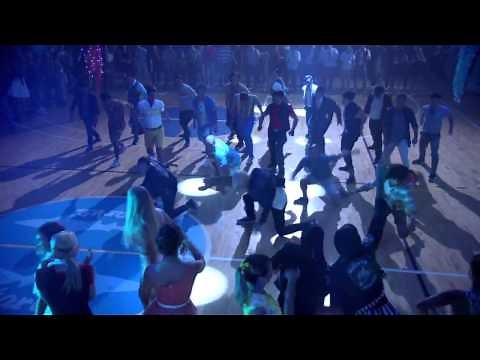 Ross Lynch, Maia Mitchell - Gotta Be Me (From "Teen Beach 2") [HD] - Full Video