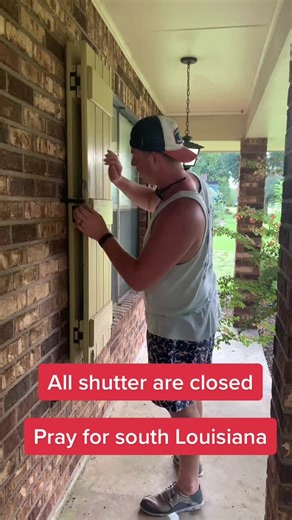 All shutters are closed, we are as ready as we are going to be for Hurricane Ida. #hurricane #hurricaneida