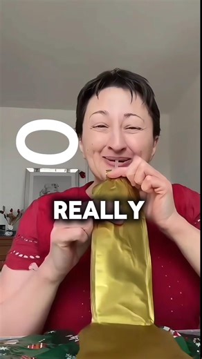 Millions Think This Woman Is Secretly Asking for Help😱