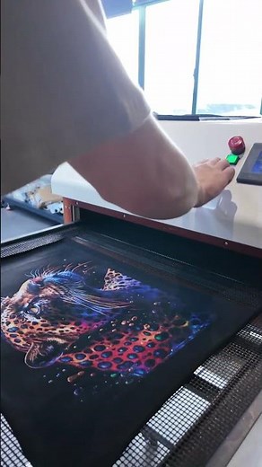 Upgrade custom T-shirt production with DTG printer🚀