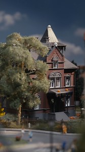 Happy Halloween, ihr Gruselfans! 👻 🎃 Mit unserem Halloween-Aktions-Set in H0 wird eure Modellbahn zur ultimativen Spooky-Show! Kürbisse, Geister und coole Lichteffekte – alles dabei, um eure Anlage halloween-ready zu machen! 🧛‍♂️✨ Ob Geistervilla, Hexenhügel oder einfach ein paar spooky Ecken – das Set gibt euch alles für die perfekte Gruselstimmung! Also ran ans Dekorieren und lasst uns eure schaurigen Kreationen sehen! Markiert uns und zeigt, wie creepy eure Modellwelt werden kann! 💀🔥 htt