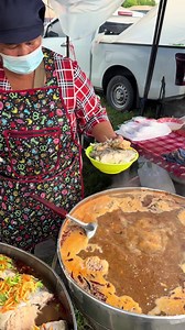 Tom Yum Clear Soup with Creamy Fish Roe | Authentic Chonburi Recipe
