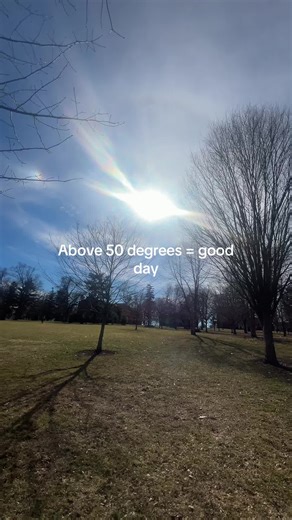 Living where the sun doesn’t shine (literally) is a battle until the SUN DOES SHINE #spring #collegelife #northernusa