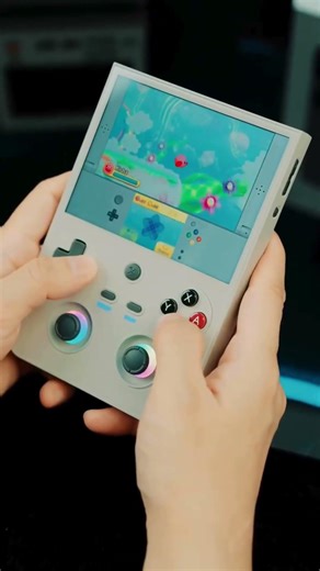 This Retro Console is INSANE! 🕹️ Anbernic RG 405V Review