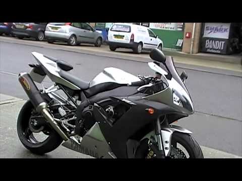 Yamaha R1 2003