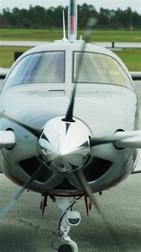 How your email finds me 🙌✈️ Precision handling, sleek design, and luxury in every inch. This is how we want to spend our days! Visit Piper.com to learn more about the M500. - #PiperAircraft #FreedomOfFlight #FlyPiper #Aviation #Aircraft | Piper Aircraft, Inc.