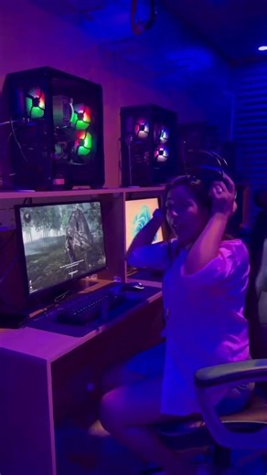 Looking for the perfect PC setup 👀Aarna Computers is your one stop destination for everything