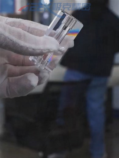 Entering the production site where high-transparent acrylic is precisely processed, both the appearance quality and precision are achieved simultaneously! #acrylic#fyp #part #4axis #cnc #daily #machining