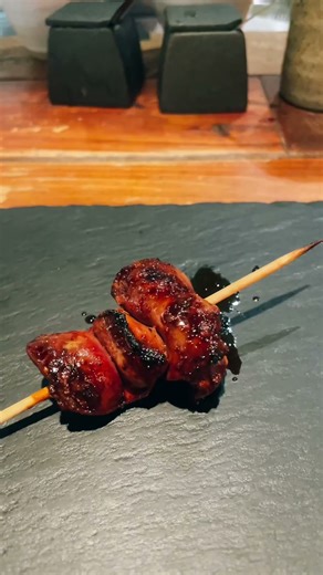 串焼レバー 260円池袋 焼鳥唐揚げハイボール1番上がハツ トロトロで美味しかった でもちょっと高めかな #レバー #池袋 #焼き鳥 #レレレレバー #japanesefood