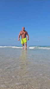 5.1K views · 1K reactions | Workout on the beach  . #bodybuilder #strongman #musclebull #bodypositivity #Gaint #muscles #muscleworship | Florian Schaffer | Facebook