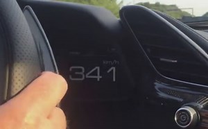 Ferrari 488 GTB Hits 341 KM/H on Autobahn in Real World Top Speed Test