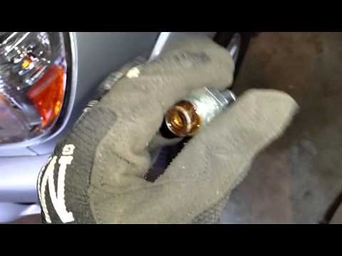 2005-2015 Toyota Tacoma 1GR-FE 4.0L V6 Engine - Checking PCV Valve - Rattle, Rattling