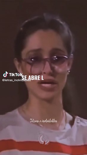 Pobre Secretaria - Canción de Daniela Romo