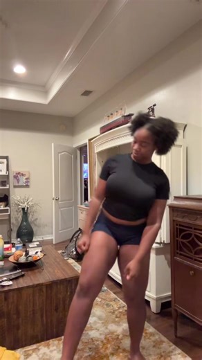 itssbrookieee._ (@itssbrookieee._)’s videos with original sound - ️AI