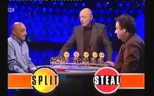 【13600英镑平分还是独吞】英国人性博弈节目“Golden Balls” 金球 “Split or Steal” （请填充画面观看）